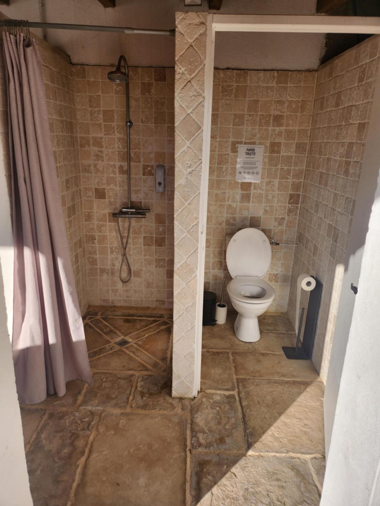 Bed & Breakfast La De Fleury (Aude)