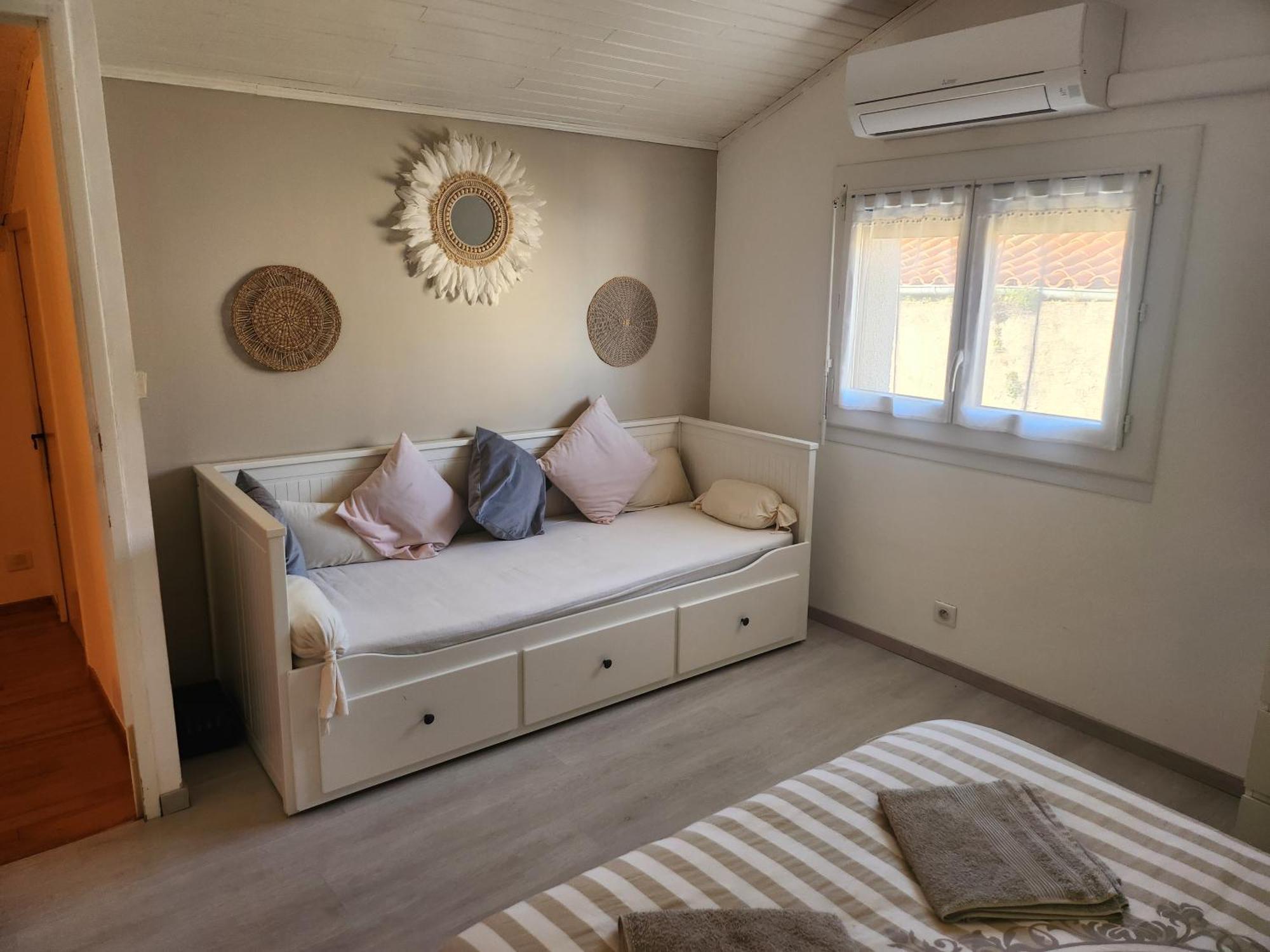Bed & Breakfast La De Fleury (Aude)